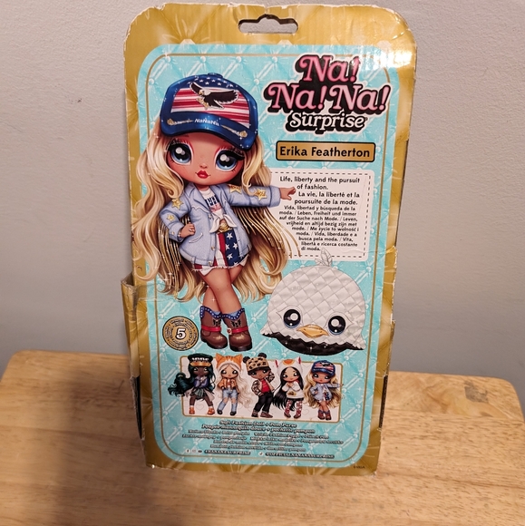 Doll Na Na Na Surprise - Picture 2 of 2